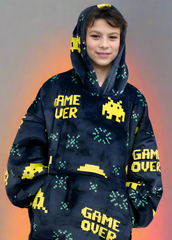 SNUGLFIT™ Hoodie Blanket Kids - Gamer design with cozy fleece material.
